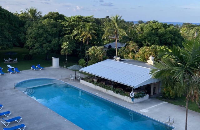 409 Golden View - 1 Bedroom Apartment, Sunset Crest , Holetown, St James