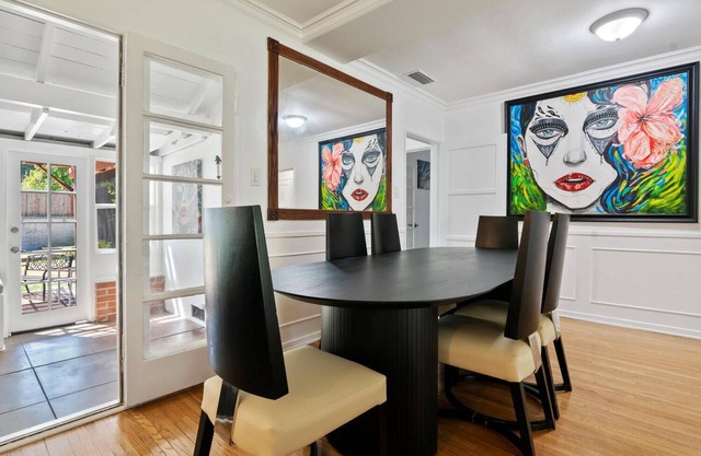 4bed 3bath villa with piano in Los Angeles by universal studio & Hollywood-12