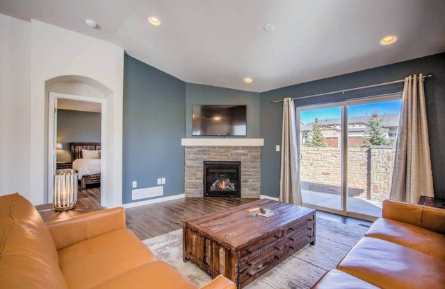 4BR Modern Townhome Close to USAFA!