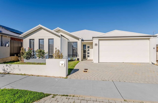 4BR Spacious Family Home w/Outdoor Dining & Games