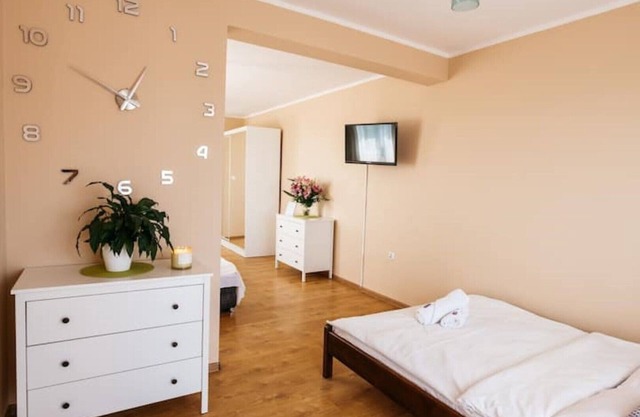 5 A spacious studio in a quiet area