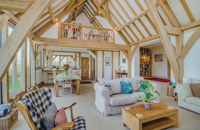 5 bedroom accommodation in Martinstown, near Dorcester