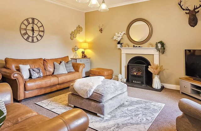 5 bedroom accommodation in Scaniport, near Inverness