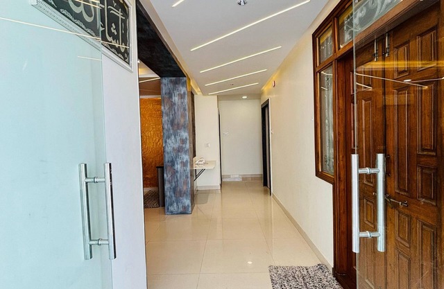 5 Bedroom Apartment