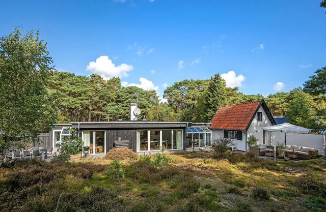 5 bedroom stunning home in Nexø