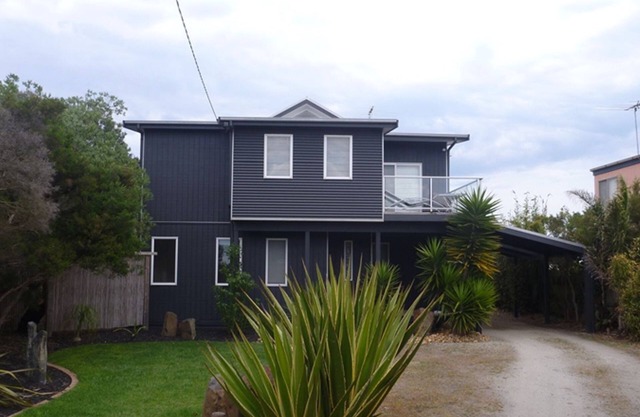 5 Marlin Street, Smiths Beach - Walking distance to beach
