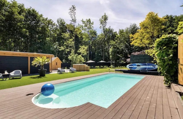 5-person Lodge with its own kitchen, bathroom and hotel-quality beds
