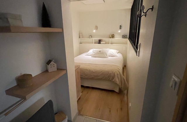 50m from Amiens cathedral, apartment with garage in the center of town