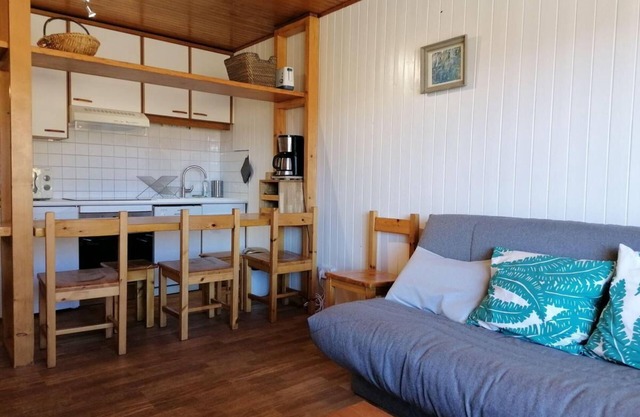 50m from ski slopes, 2nd floor, balcony, tv, ski locker, 44m², Alpe d'Huez