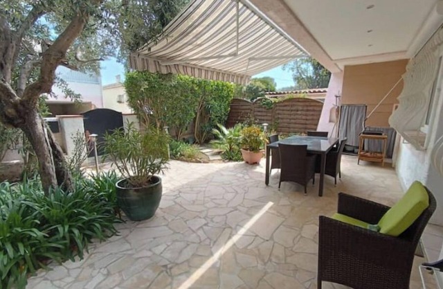 50m2 in a quiet central location, close to sea and market