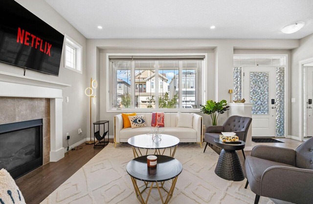 5BR House » King Bed » AC » Pool Table » Garage