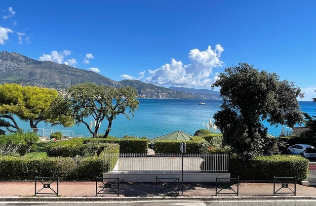 5km from Monaco sea view terrace
