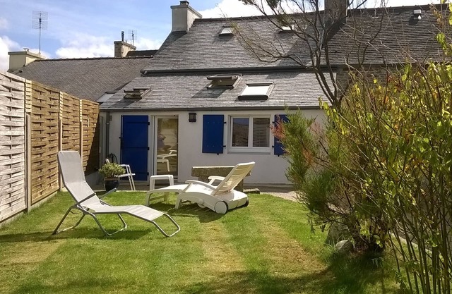 6 min. drive from 'L'ESCAPADE' beaches Côte des Sables Enclosed garden 2 pl. park