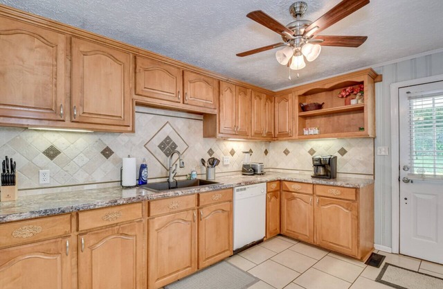 6 min to Hospitals/Downtown - Magnolia Cottage