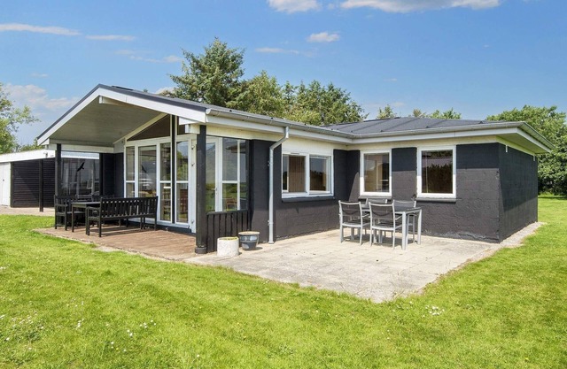 6 person holiday home in Ringkøbing