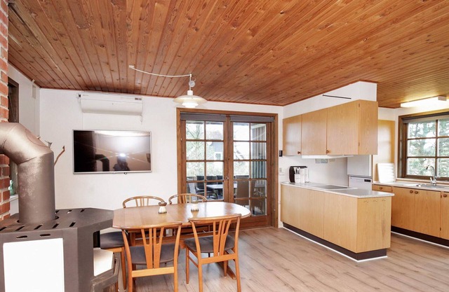 6 person holiday home in Blåvand