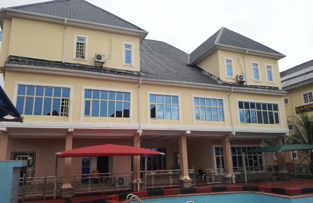 6A Resort