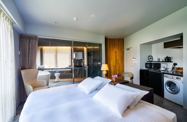 6F Retreat/Naha Okinawa