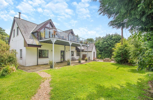 7 bedroom accommodation in Portpatrick