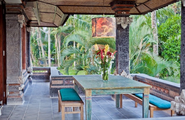 7 BR Amazing Luxury Designer Villa in Ubud