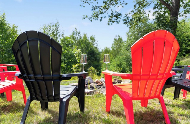 70 Private Acres+Sleeps 12+Fire Pit+Pet Friendly