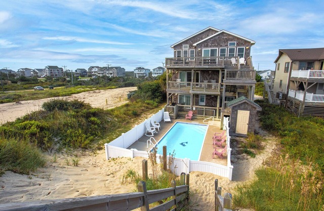 7076 JMJ Seascape * Oceanfront * Pool * Hot Tub
