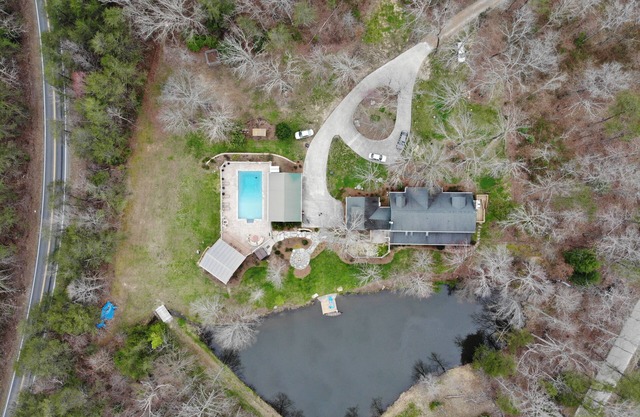 8 Bdrm🏆31ppl Hotub,Pool,Pond, 9miles Chatt