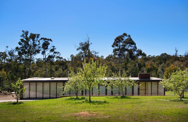 8 bedroom farmstead in Wheatsheaf Daylesford