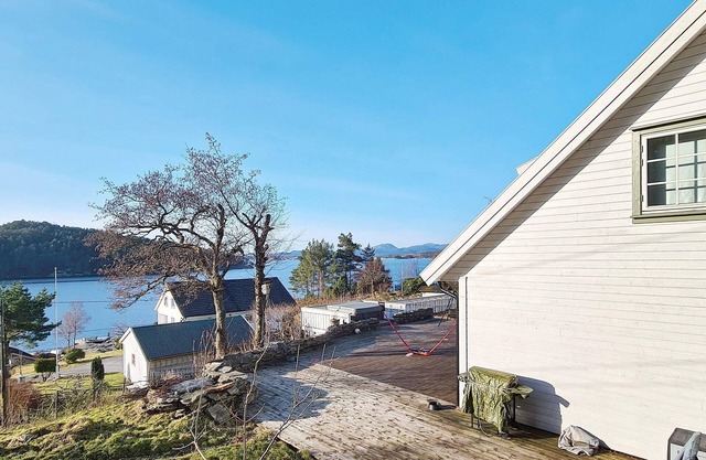 8 person holiday home in Masfjordnes-By Traum