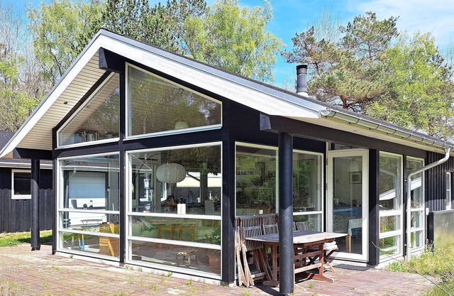 8 person holiday home in Hadsund
