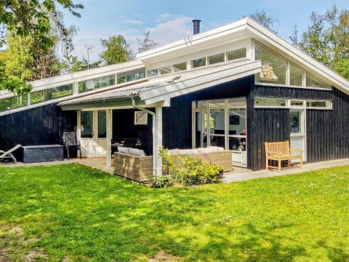 8 person holiday home in Græsted-By Traum