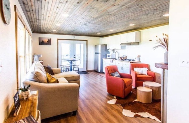 88888 Pickleball Ranch - Guest 1 Pickleball play private jacuzzi