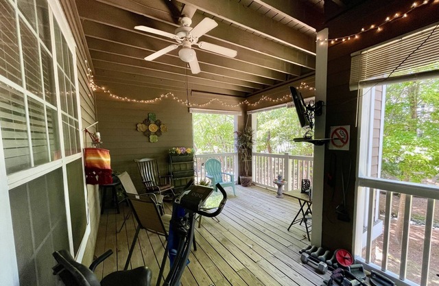 8min from RDU Airport