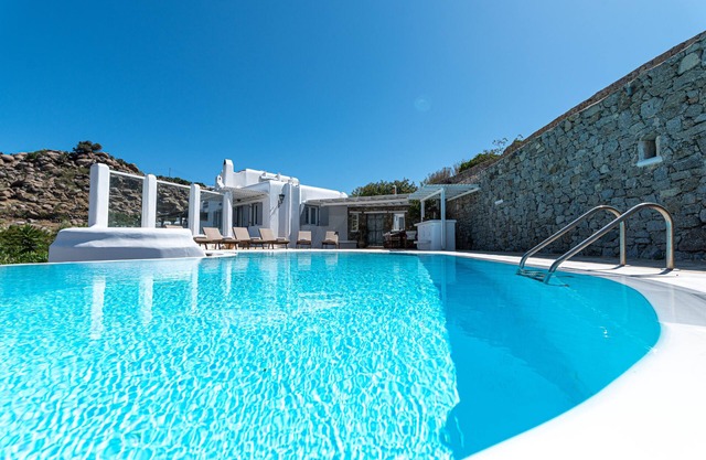 9 Muses Villa Erato 4BR With private pool!