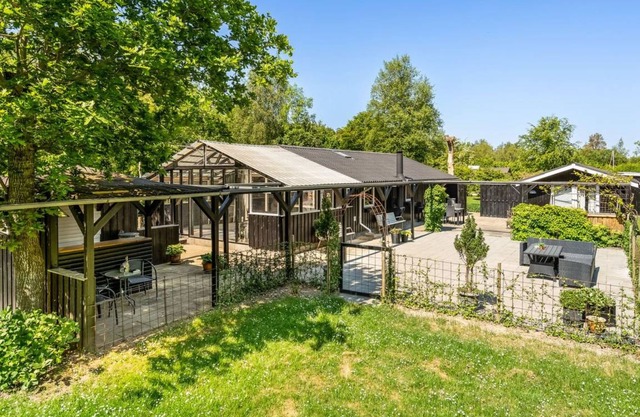90 m² House ∙ 1 bedroom ∙ 7 guests
