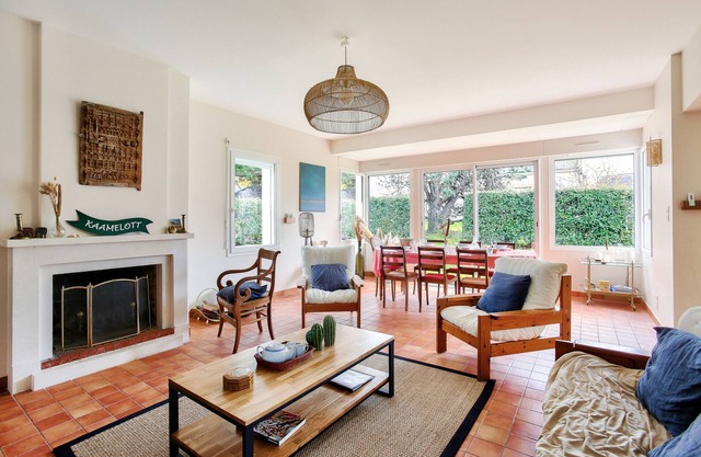 900m from beaches - House for 7 with garden