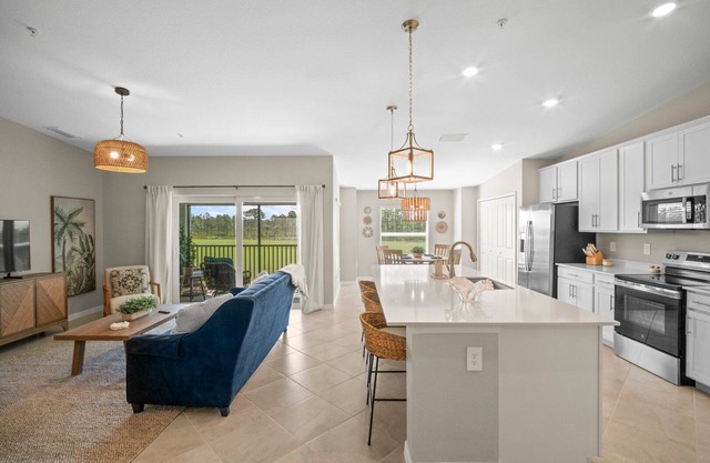 925 Webbs Reserve Condo