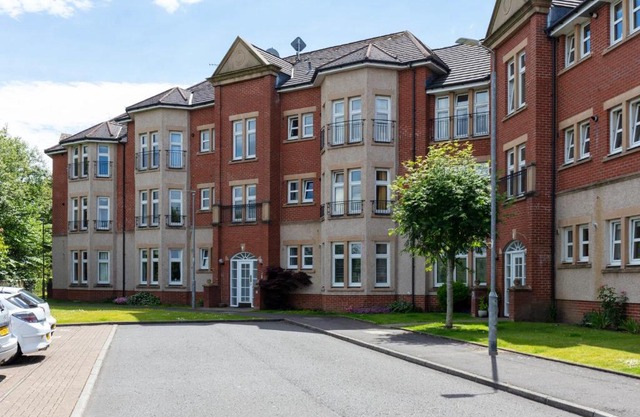 9A Millbrae - Donnini Apartments