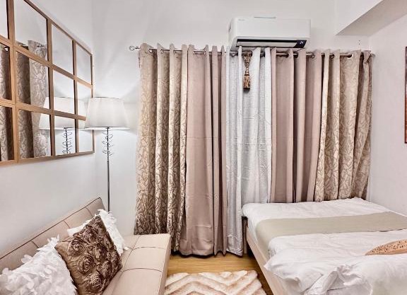 9th Queen Size One Bedroom in Grace Residences, BGC Taguig