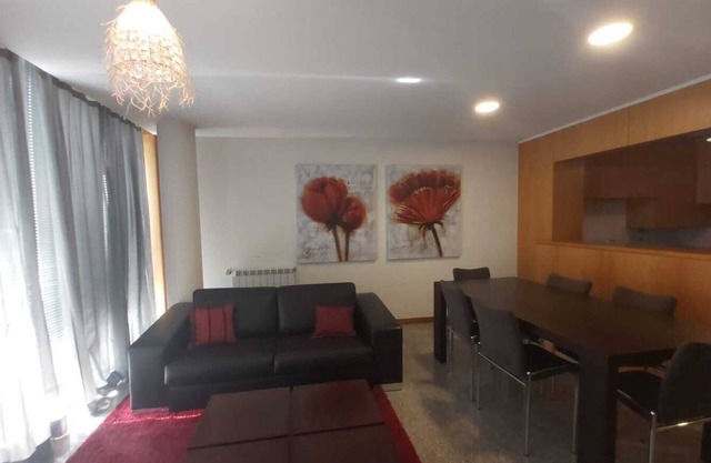 A 5 Minutos da Praia. Apartamento com Piscina