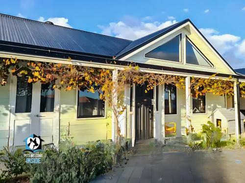 A Beautiful Property, Walking Distance to the Beach in Esperance WA!