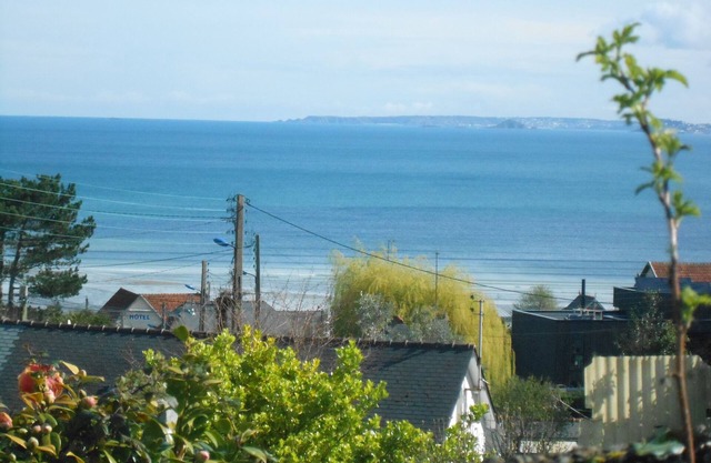 A cottage in Brittany! Seaside almost feet in the water
