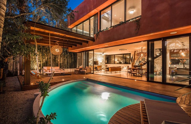 A Luxurious Nature !
