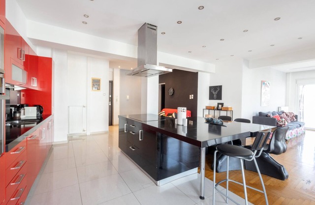 A Luxury & Comfortable 2bdrm Apt in Athens