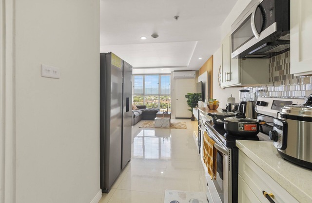 A Pool, A Beach & A Beautiful Apartment - Book Now