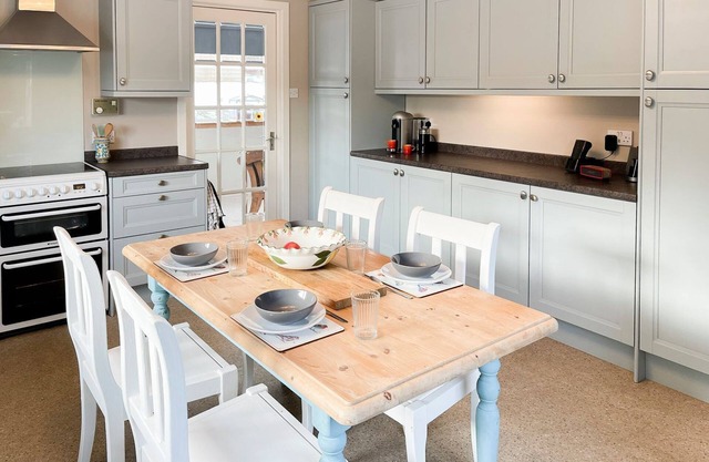 A real gem of a cottage, set down a quiet road in the heart of Whisky Country.
