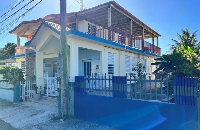 A second story house at less than 5 min walking from beach