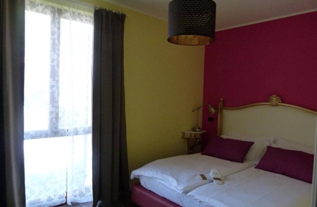 A stone's throw from the lake and the center of Cisano