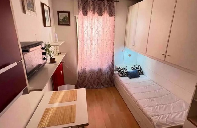A Sweet Studio Apartment in Pavia
