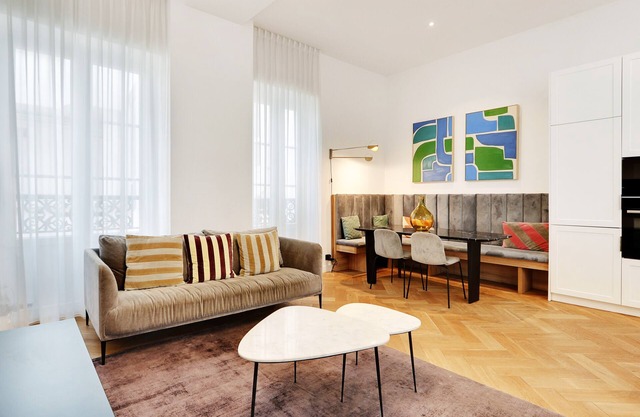 A Wonderfull 2-BR/2BA in Louvre - Vendôme